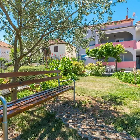 2 Bedroom Gorgeous In