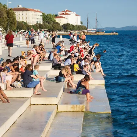 2 Bedroom Gorgeous In Apartment Zadar