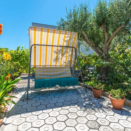 2 Bedroom Gorgeous In